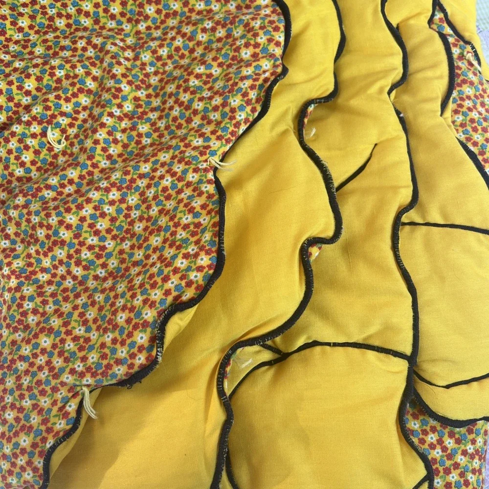 VTG 70s Lion Baby Quilt Blanket Nursery Retro Floral Yellow LRG 48x39 Handmade